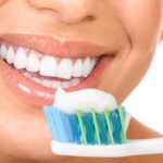 The pros and cons of manual and electric toothbrushes